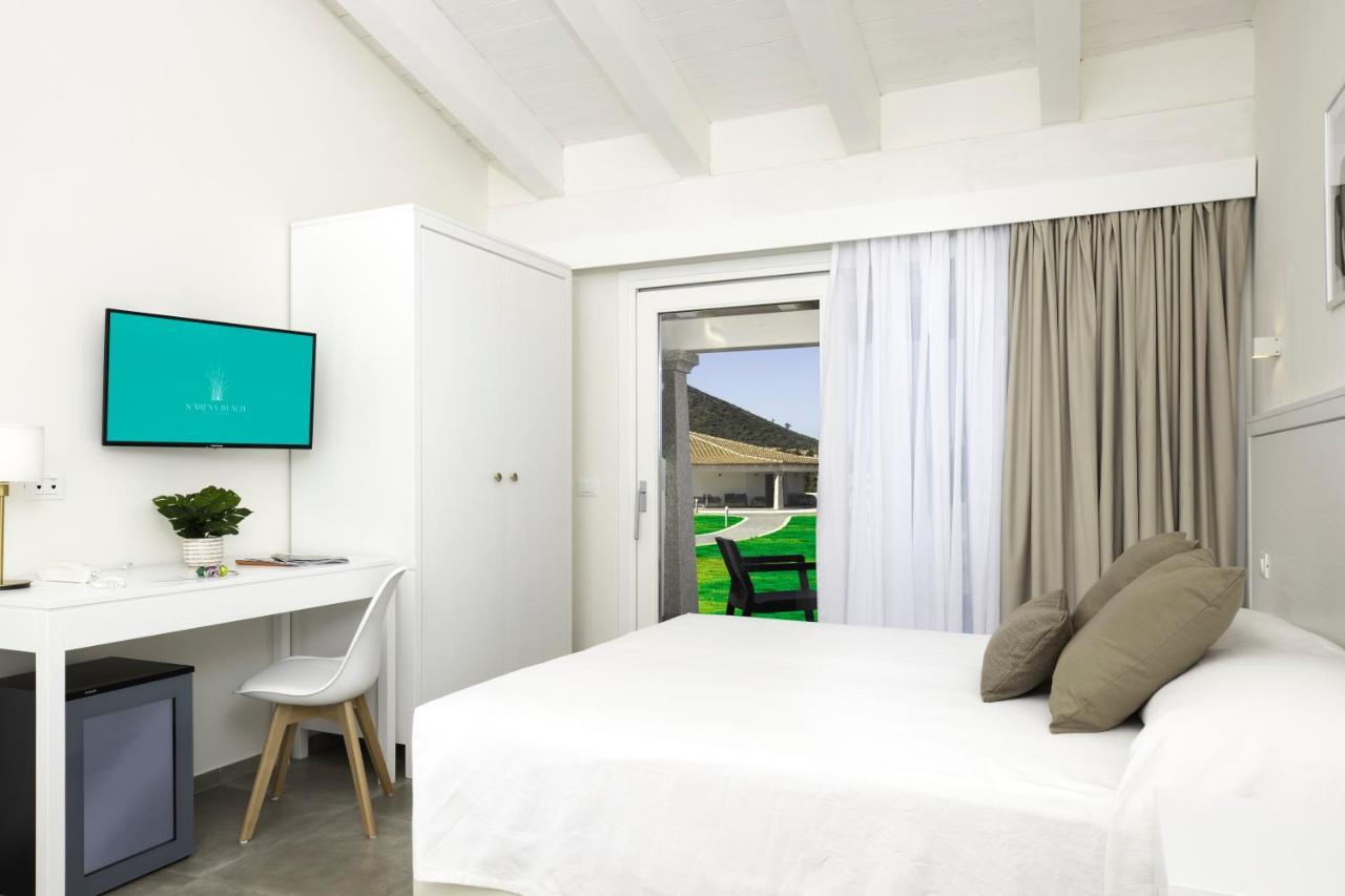 Hotel S'Arena Beach La Caletta Kültér fotó